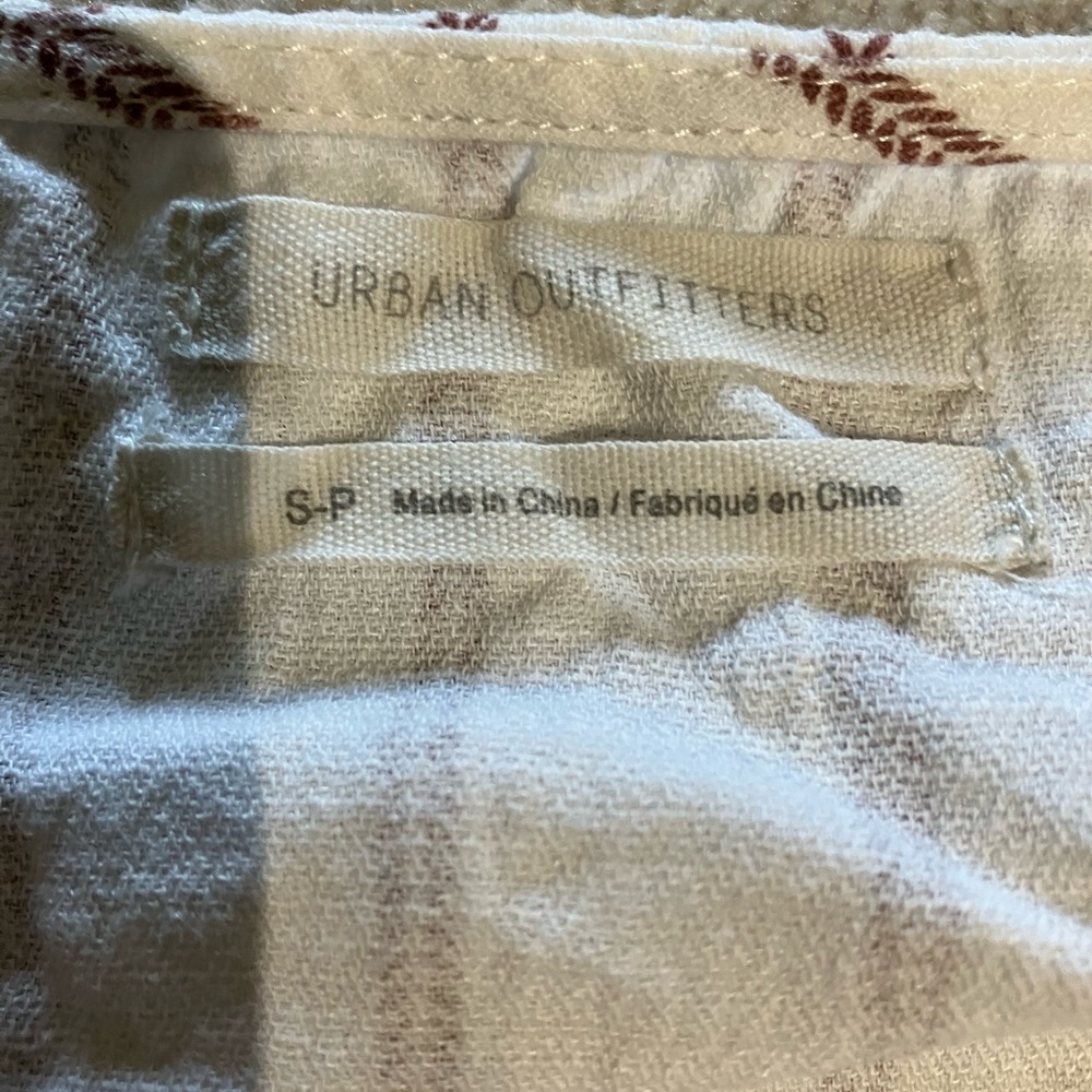 Top - Picture 2 of 3